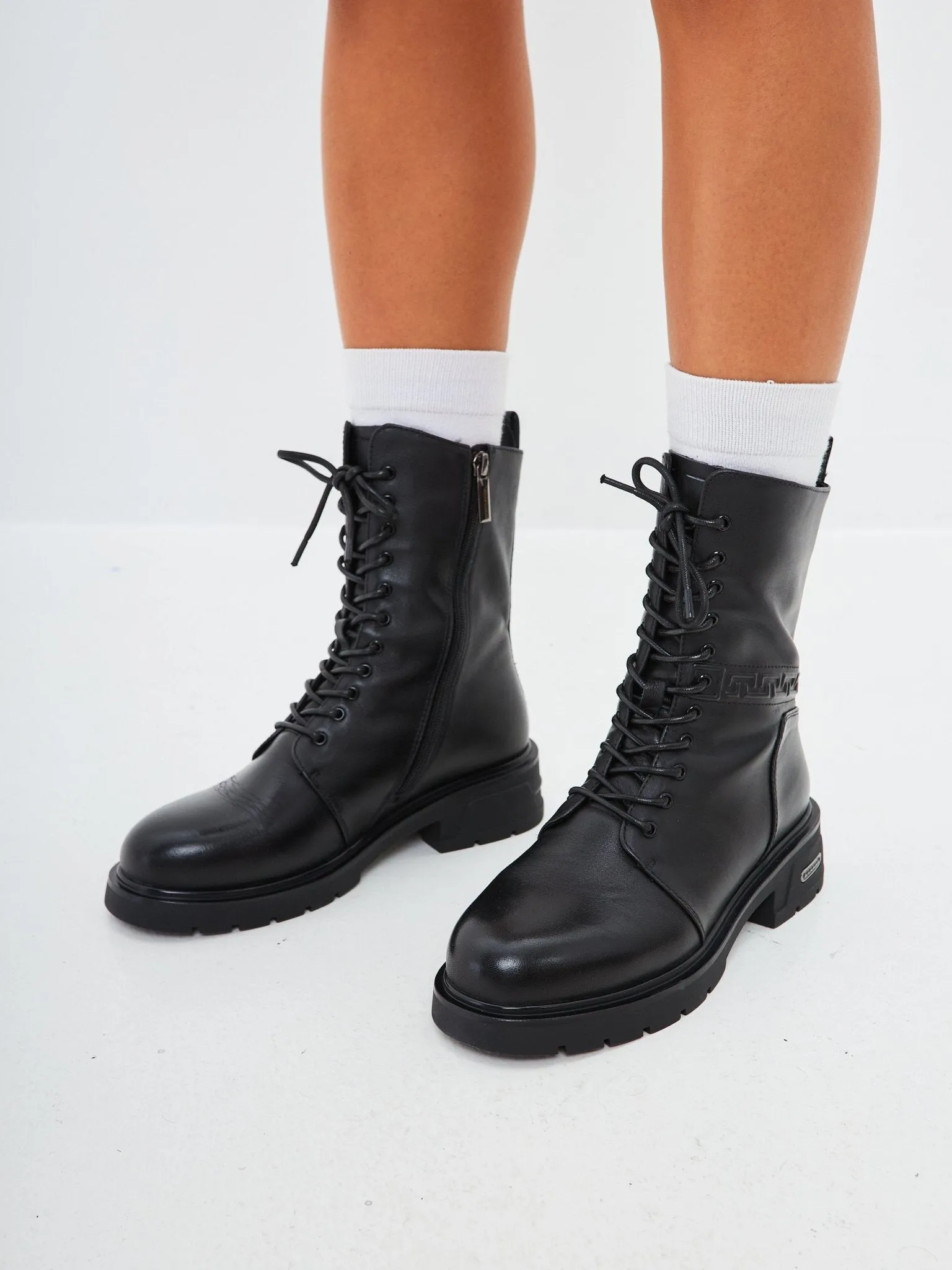 Casual Leather Block Heel Ankle Boots - Black